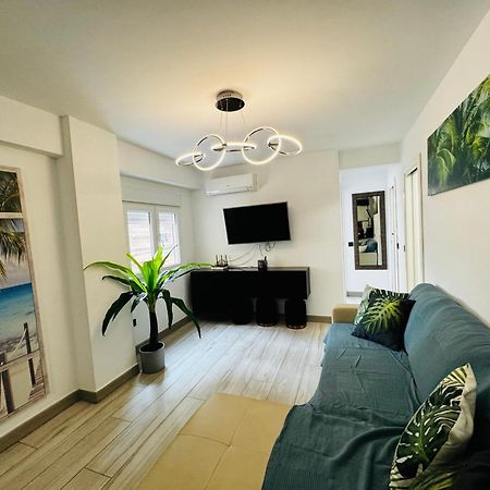 Apartamento Fabrynne Beach Málaga Buitenkant foto