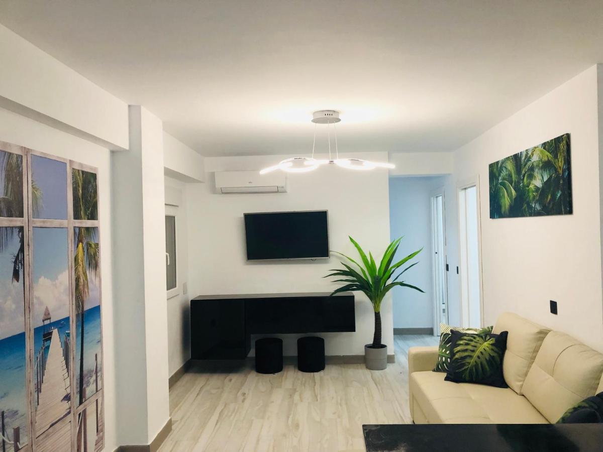 Apartamento Fabrynne Beach Málaga Buitenkant foto