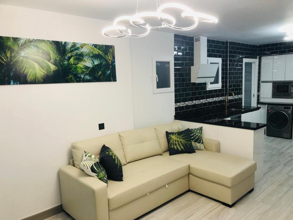 Apartamento Fabrynne Beach Málaga Buitenkant foto