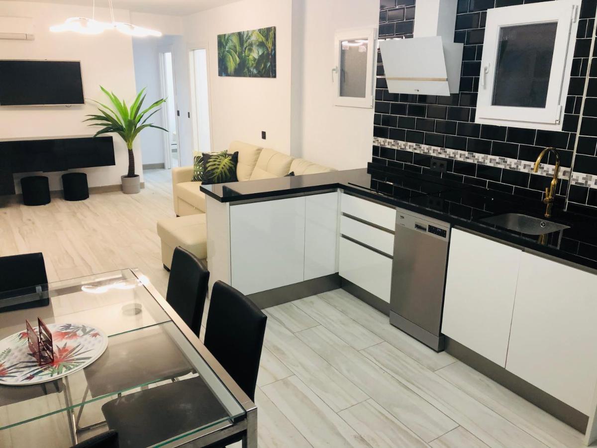 Apartamento Fabrynne Beach Málaga Buitenkant foto